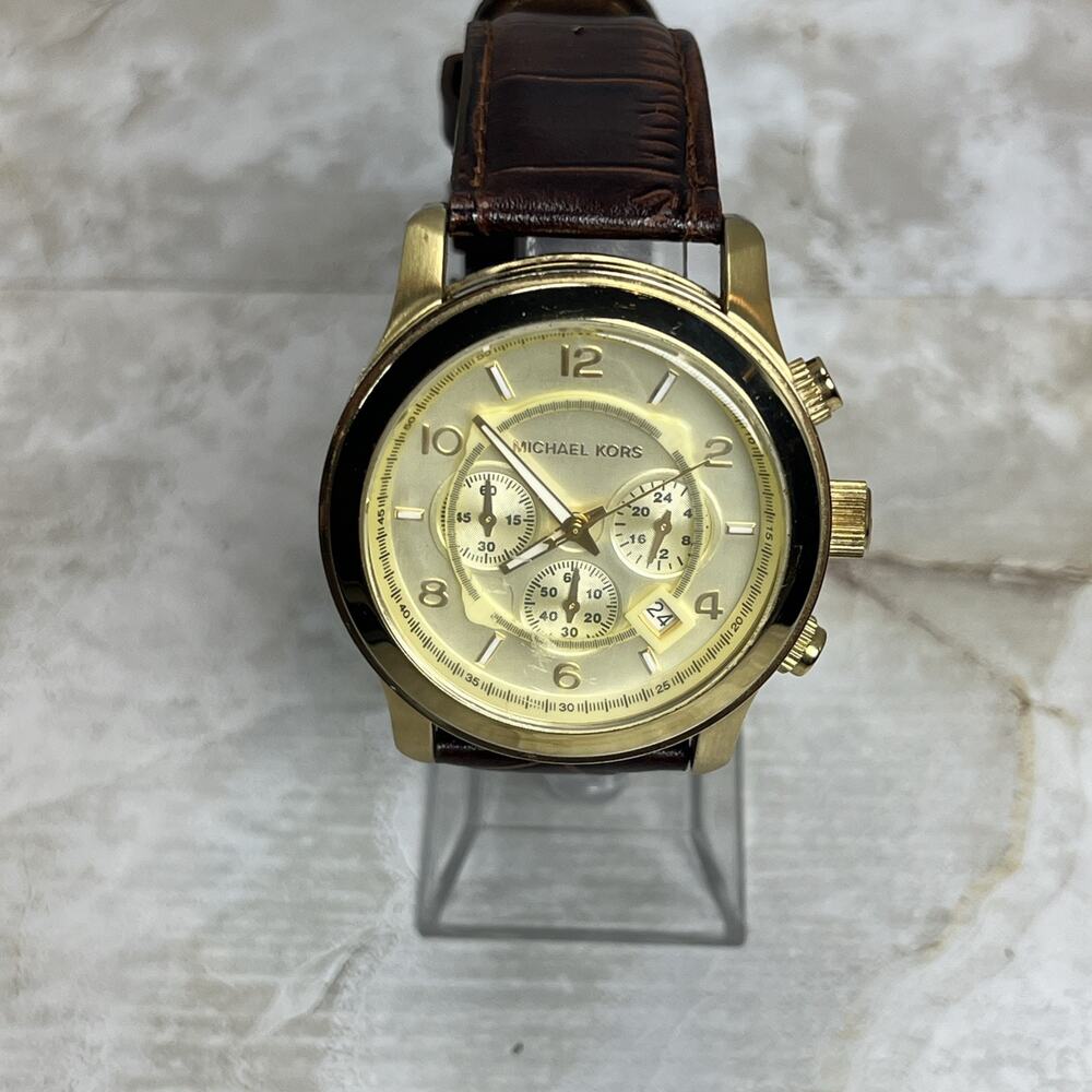 Michael Kors Runway MK-8077 Mens Gold Analog Dial Chronograph Quartz Watch Works